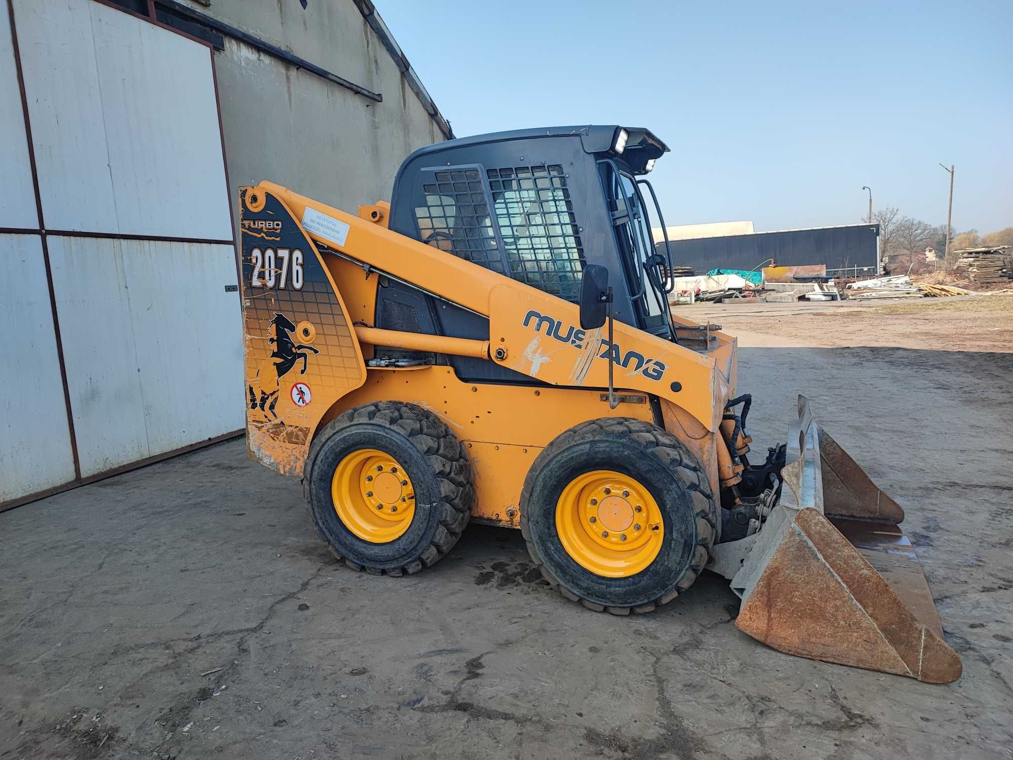 mini ładowarka Mustang Turbo 2076 Bobcat