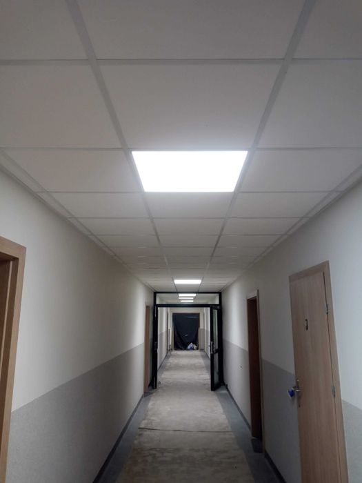 Sufit podwieszany kasetonowy modułowy z montażem Cała Polska