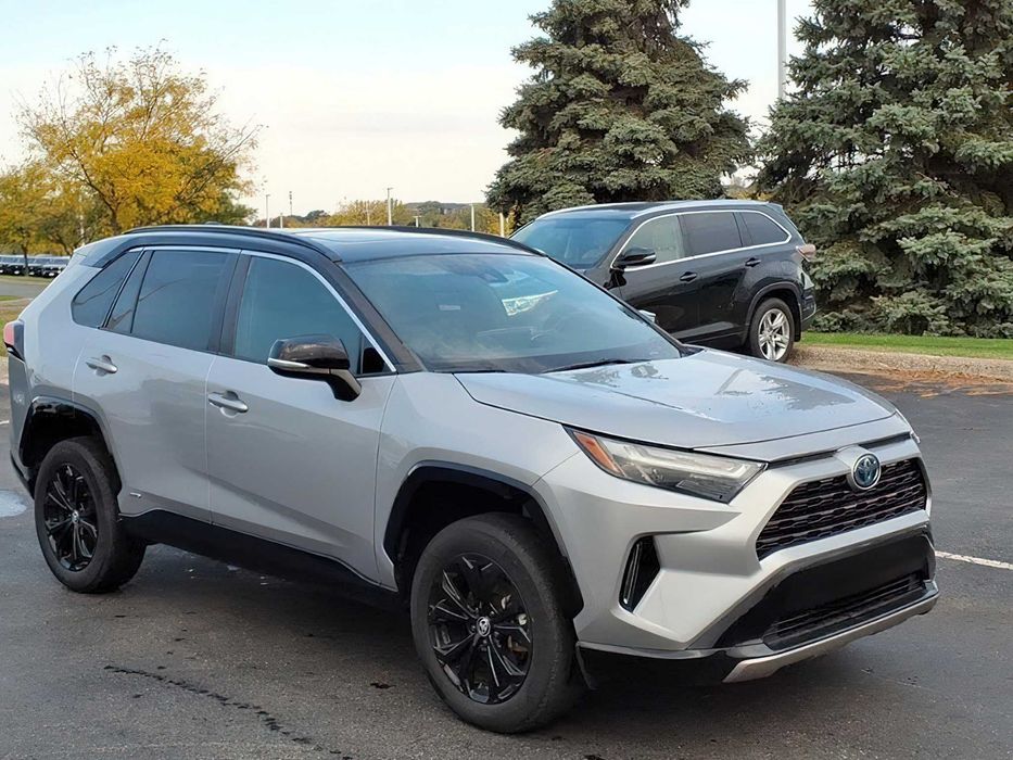 Toyota RAV4 Hybrid XSE      2023