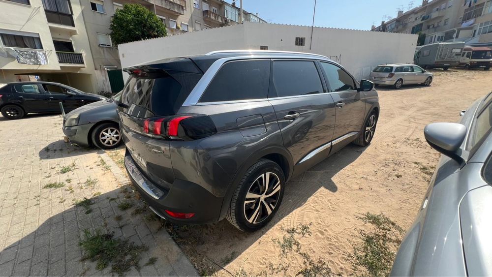 Vendo peugeot 5008 1.6 BlueHDI GT Line