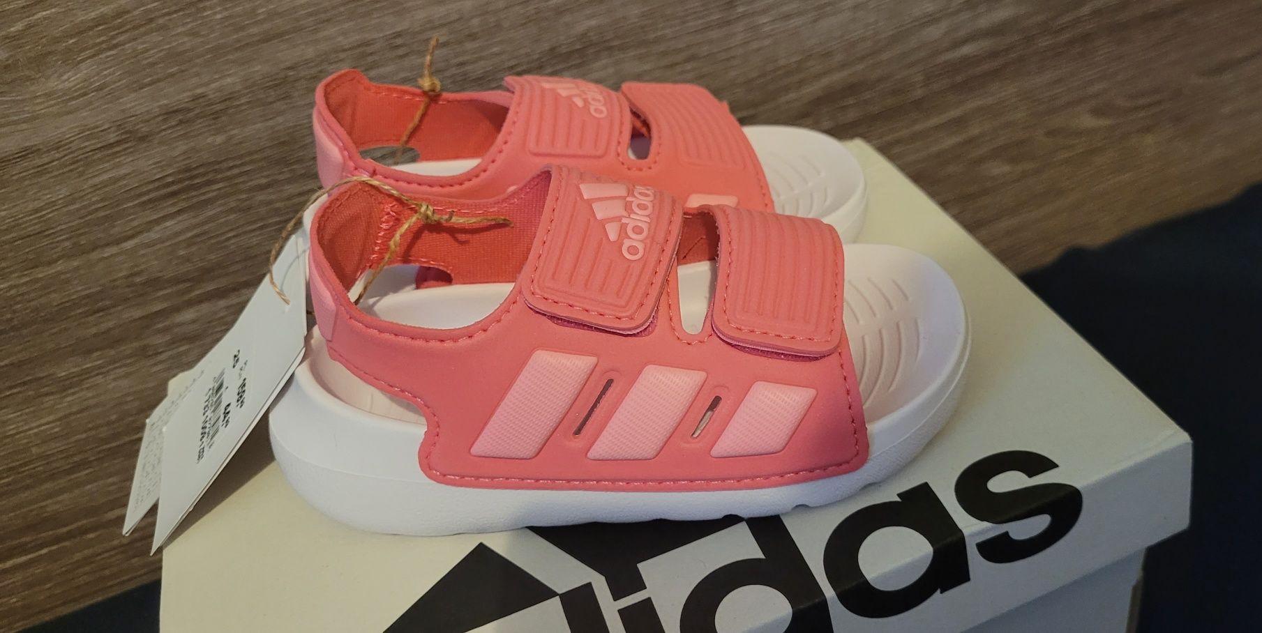 Nowe sandały adidas rozmiar 25