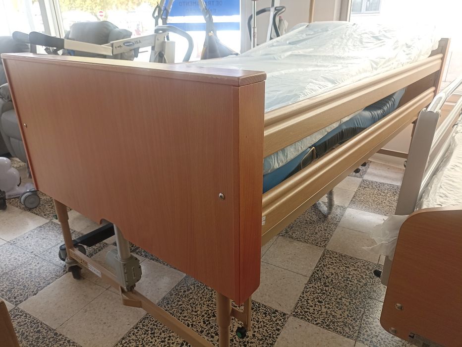 Cama articulada elétrica elevatória