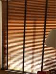 Estore Madeira Elétrico Laminado (c/comando e motor SOMFY)