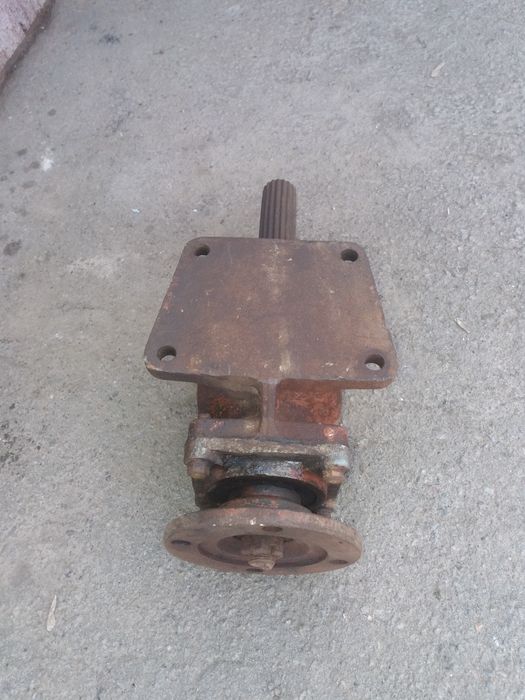 Опора Т150 проміжна ВОМ (вал у корпусі)