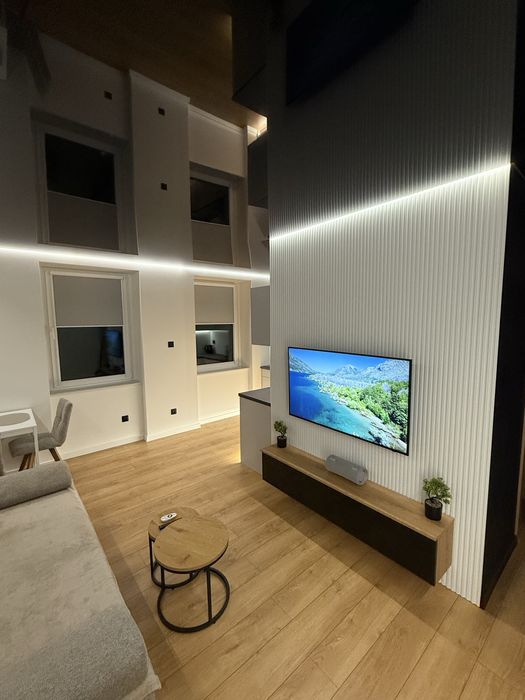 Nowoczesny Apartament na doby-Parking!