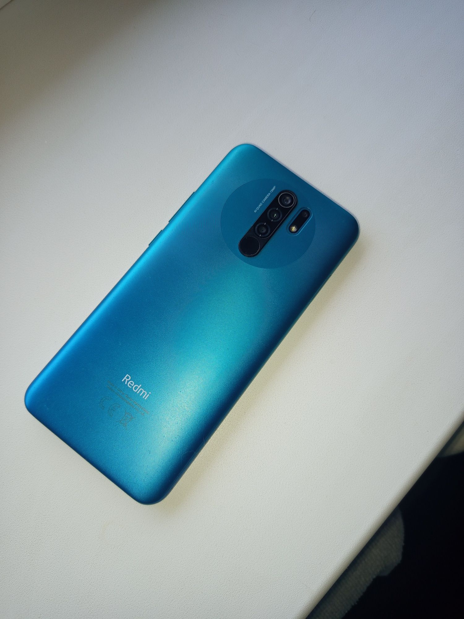 Продам телефон redmi 9