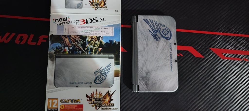 New Nintendo 3DS xl Monster Hunter 4 Ultimate edition