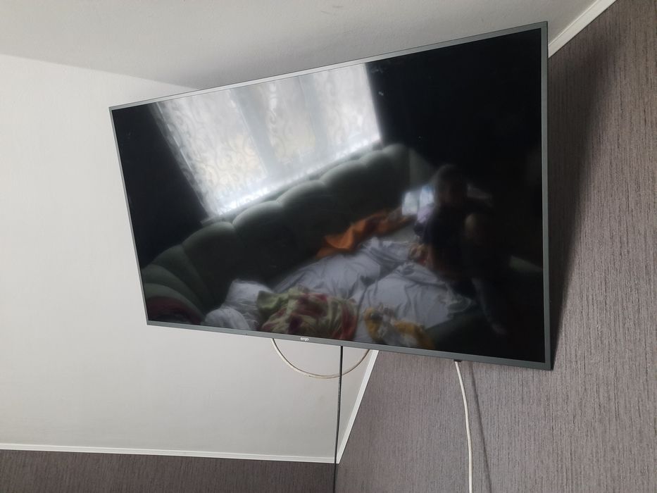 Телевізор Ergo 43 дюйма