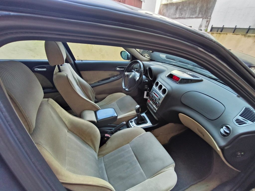 Alfa Romeu 156 ,t.spark,completo e tudo a funcionar,2005