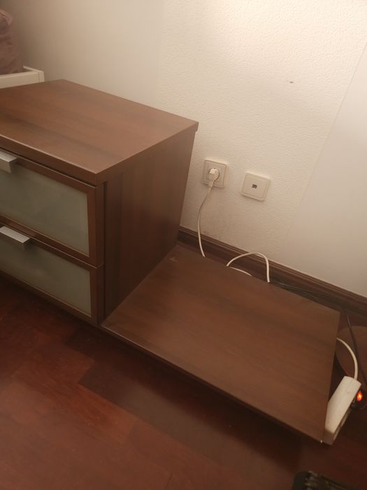 Mesas de cabeceira IKEA HOPEN