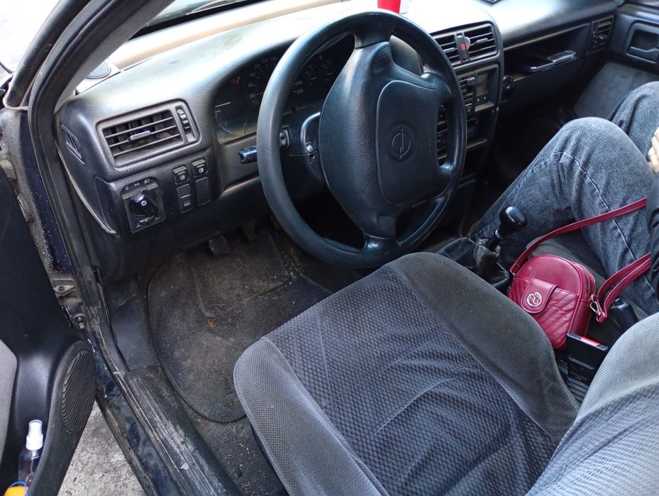 Opel Vectra A 1,7 TD Терміново