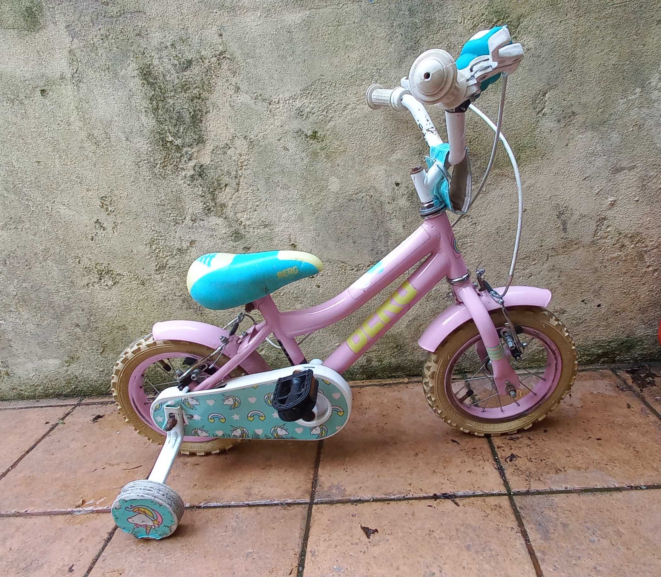 Bicicleta de criança com rodinhas