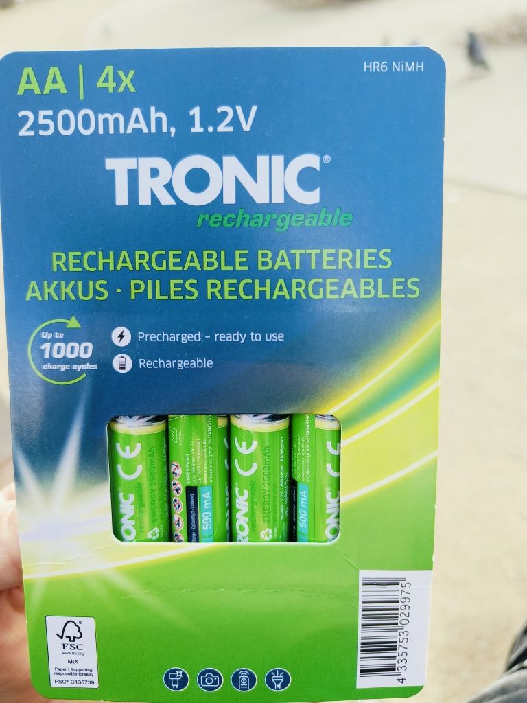 TRONIC Rechargeable: Економія та зручність в одному комплекті!"