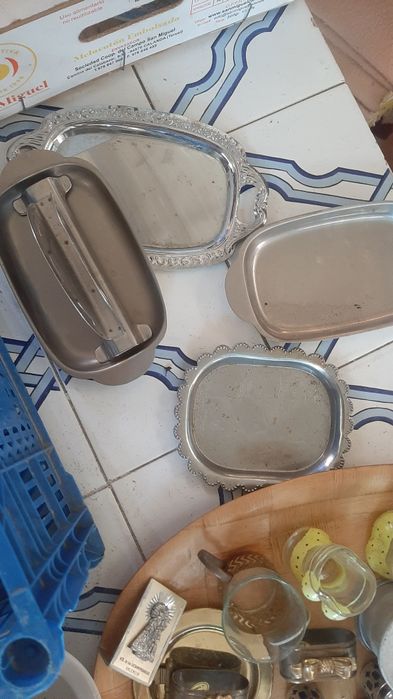 Vários artigos para venda