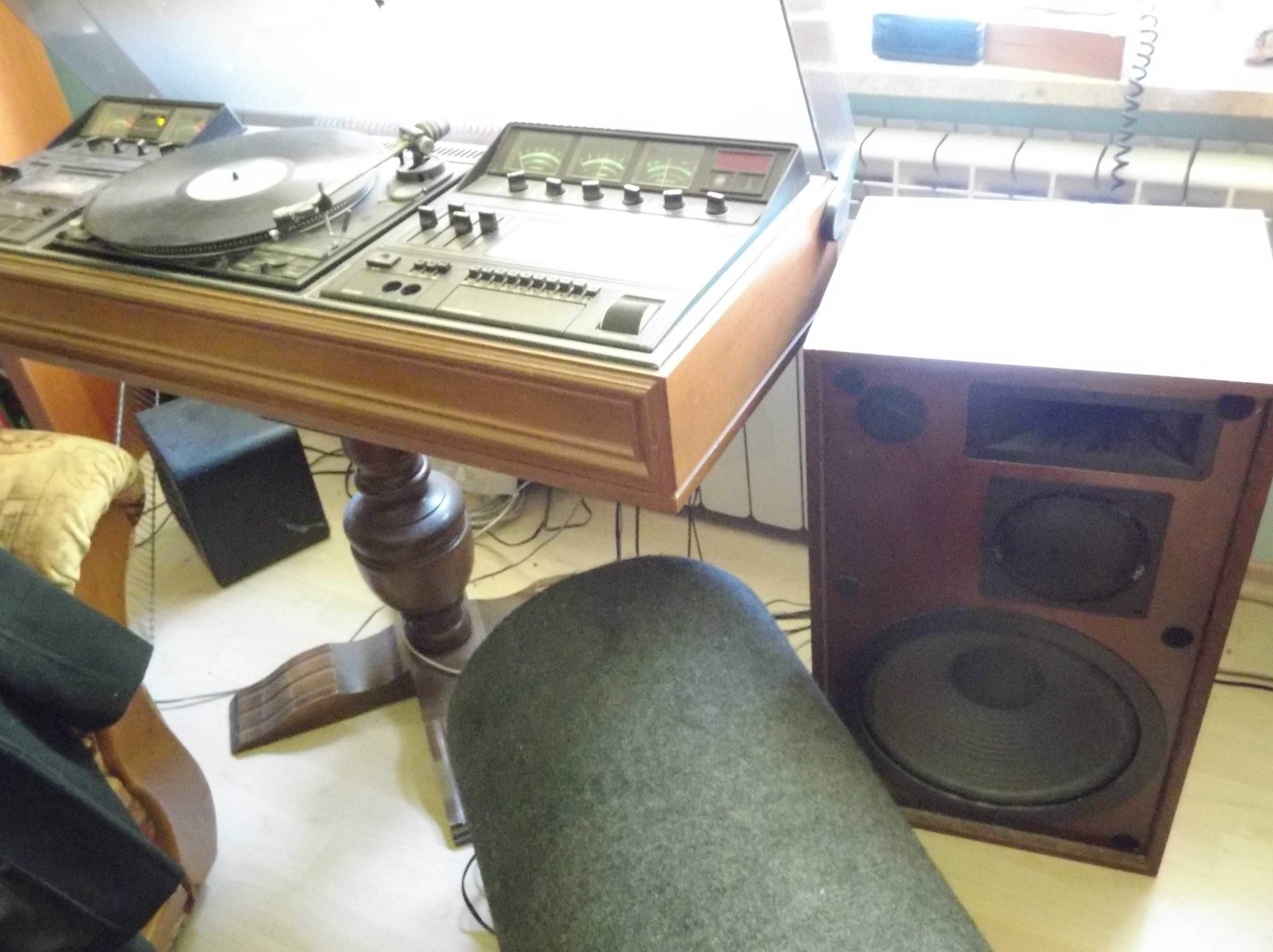 Grundig Konsola Antyk