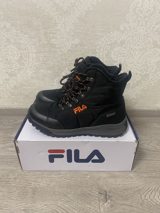 Ботинки, сапоги, черевики, трекингові ботинки