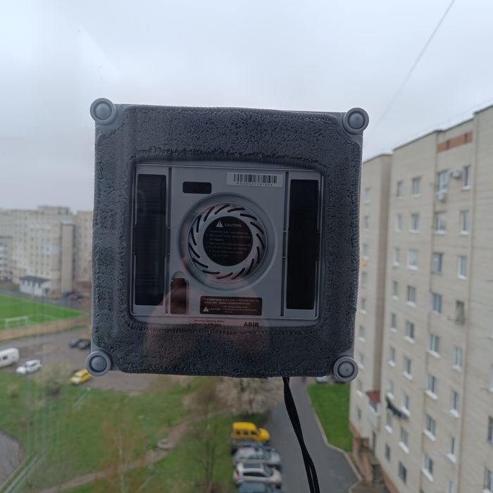 Оренда робота для миття вікон