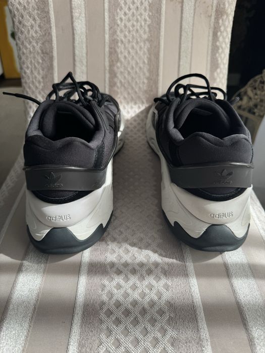 Sapatilhas Adidas Oznova Adiplus Tamanho 44.5