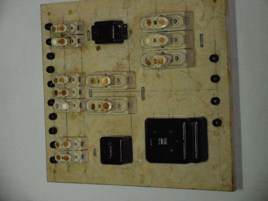 Quadro Electico Antigo e loiça porcelana