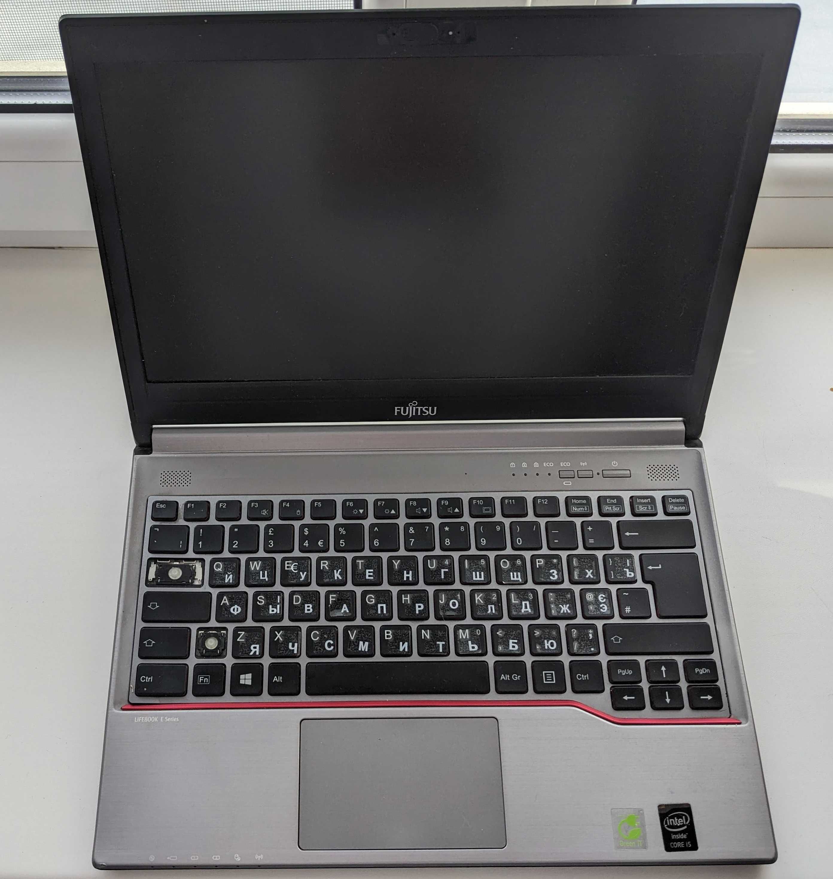 Ноутбук Fujitsu Lifebook E734