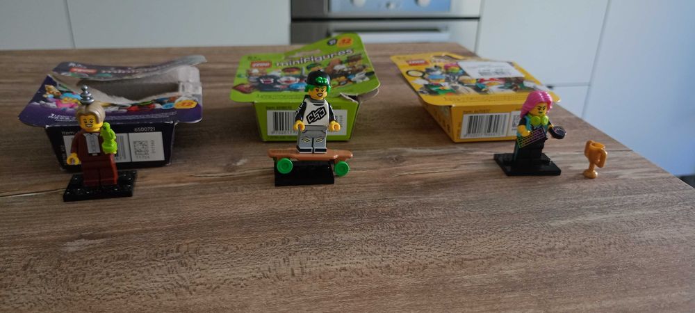 Lego mini figures