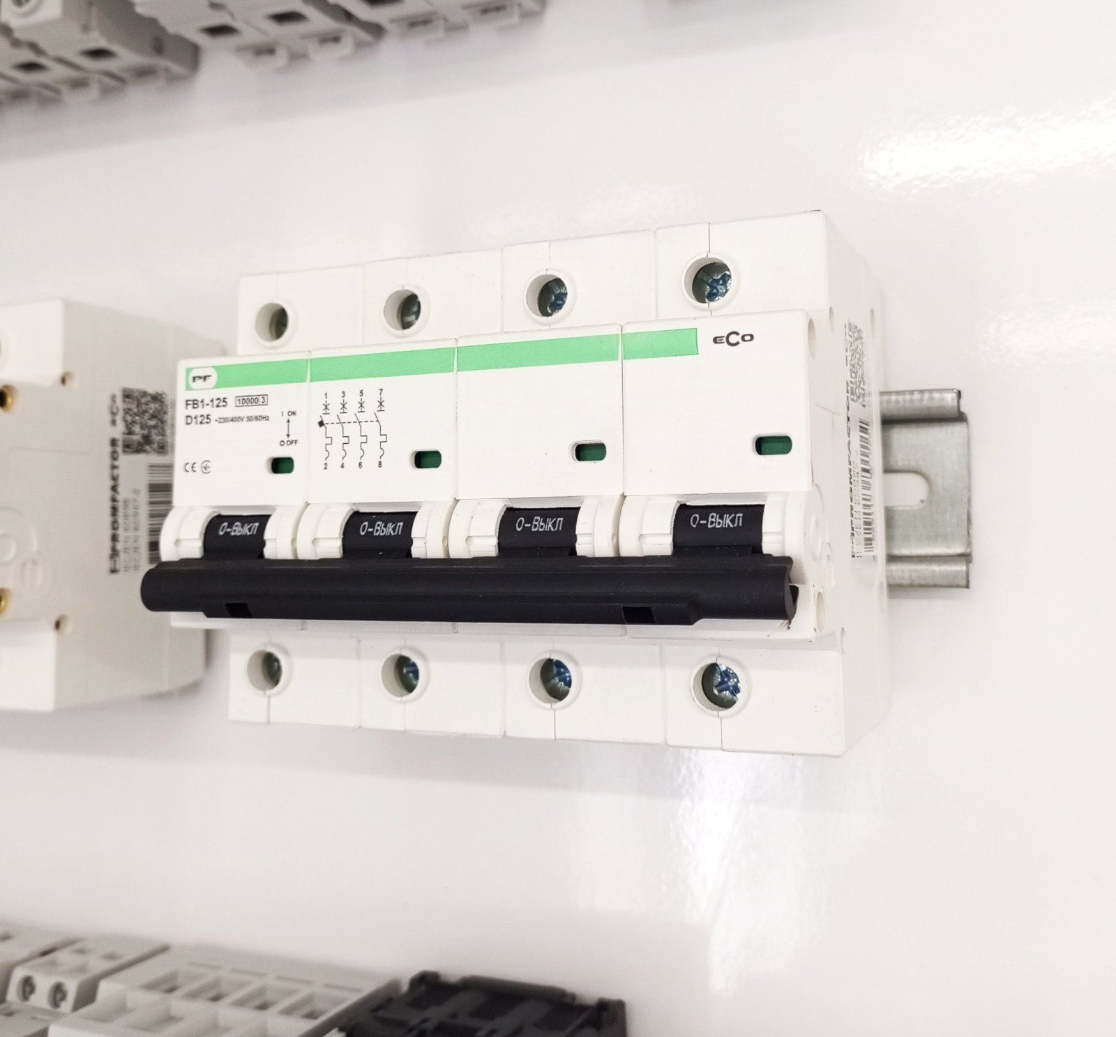 Автоматы Promfactor Schneider Hager 10a 16a 25a ПЗВ, УЗО, РЕЛЕ