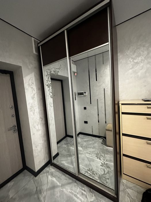 Продається шафа купе