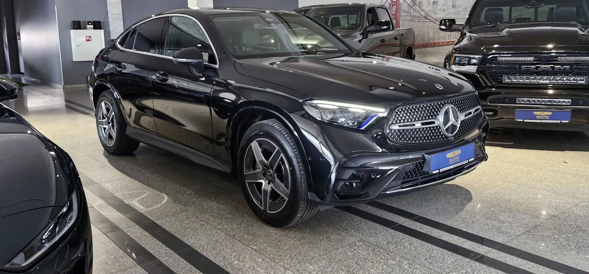Mercedes-Benz GLC 200 COUPE 4M AMG Line Advanced Plus, Digital Light, Kam360, Distronic