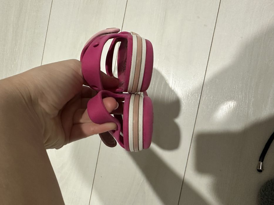 Босоніжки Crocs C10