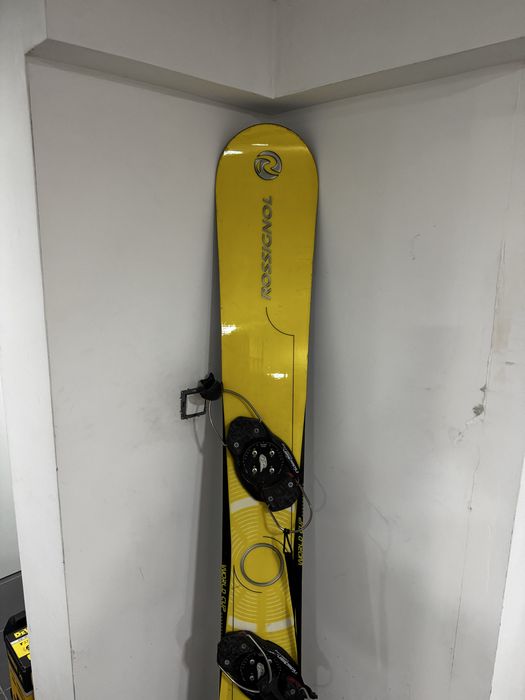 Deska snowboard, twarda Rossignol World Cup