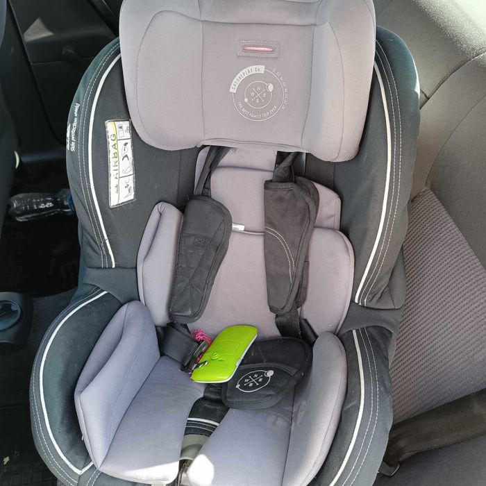 Fotelik z uchwytem ISOFIX