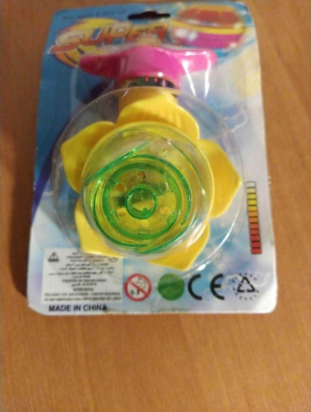 bączek wirujący świecący