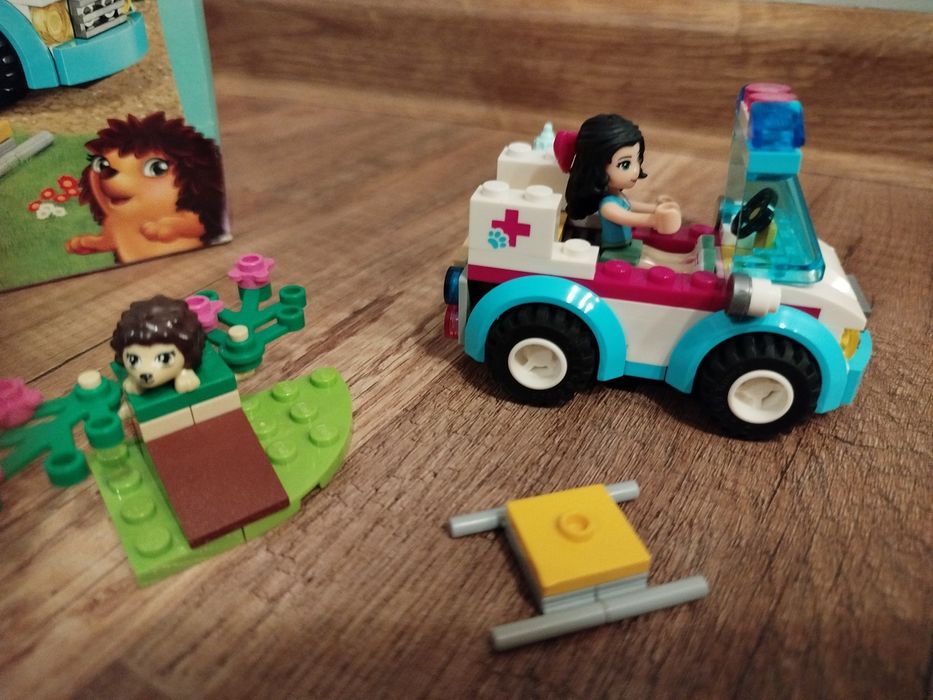 LEGO friends karetka weterynarza kod 41086