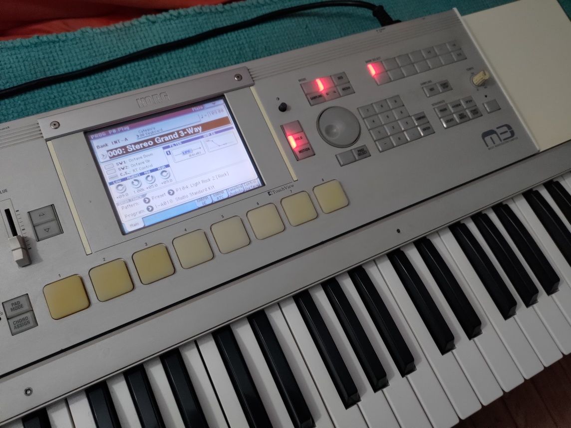 Korg M3 - 61 (Expanded)