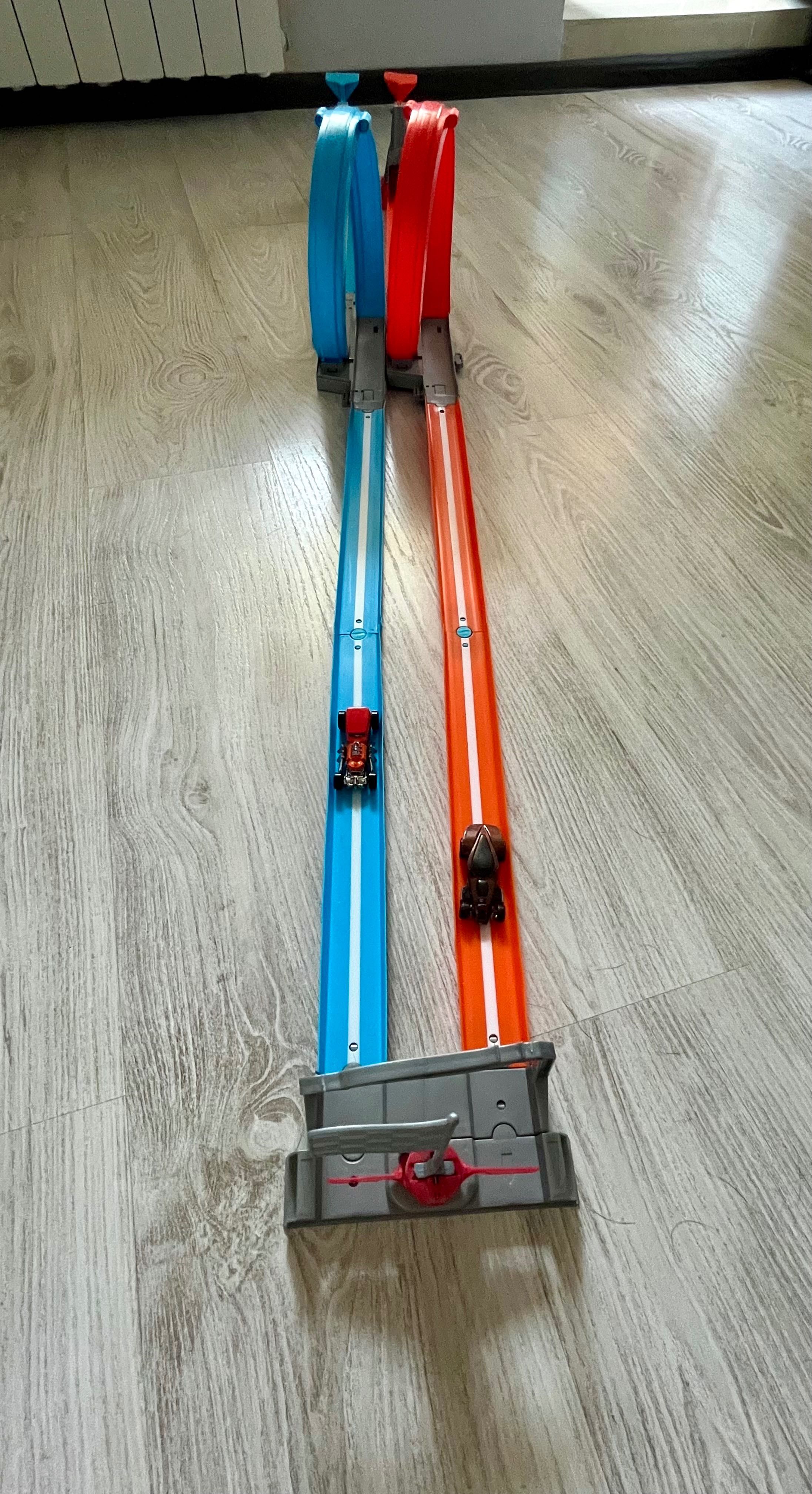 Трек Hot Wheels Подвійна Петля Оригінал