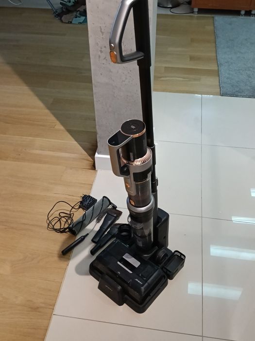 Odkurzacz wielofunkcyjny mopujacy JIMMY HW 10