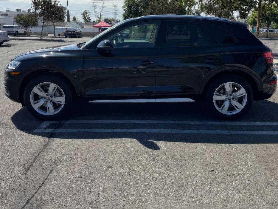 Audi Q5      2018