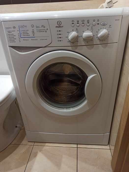 Pralka automatyczna Indesit WISL 105 slim , sprawna