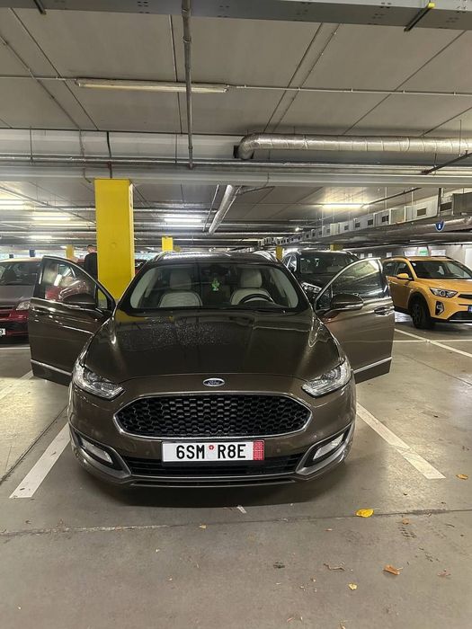 Ford Mondeo в самій топовій комплектації