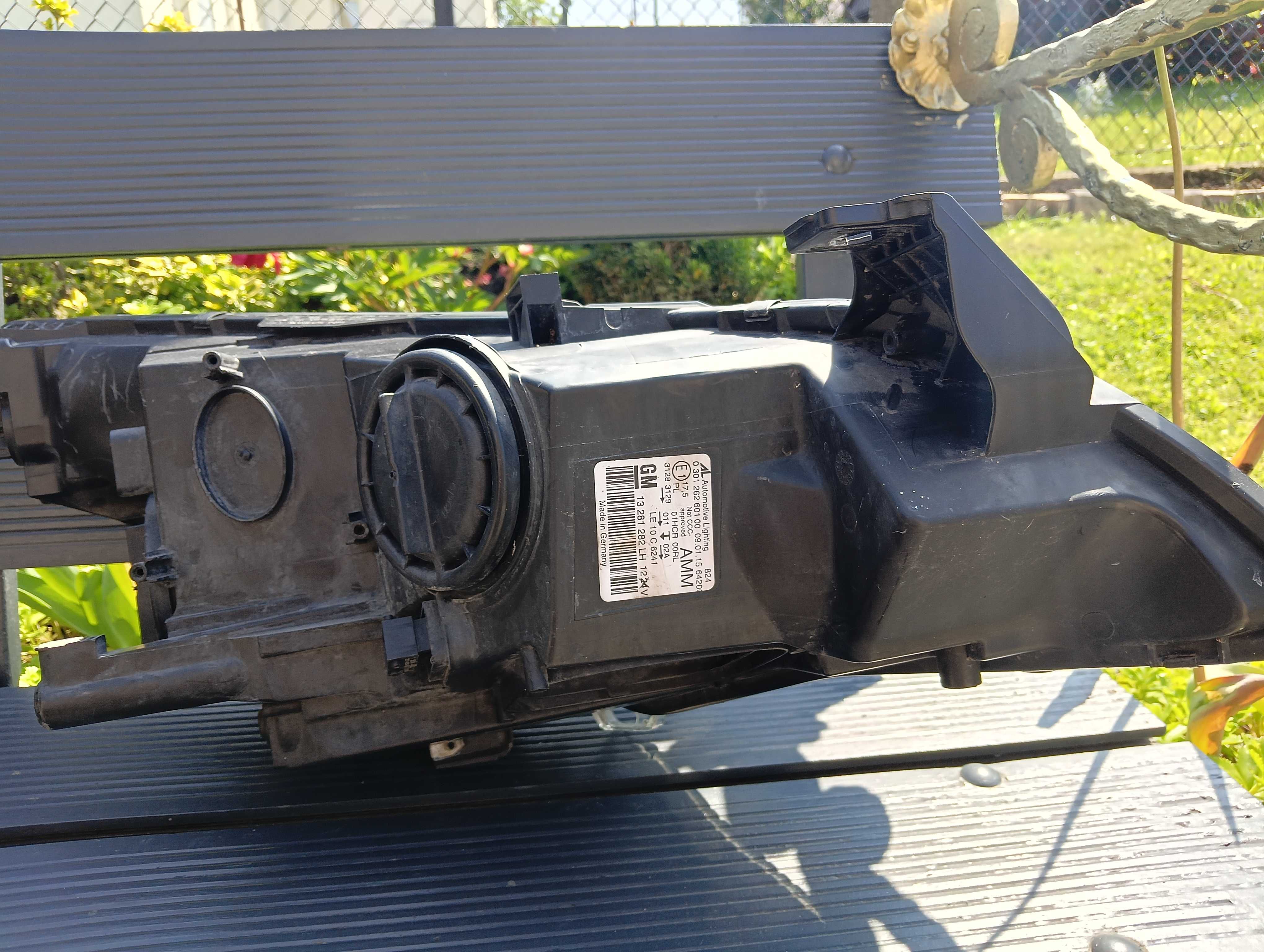 Lampy przednie Astra J