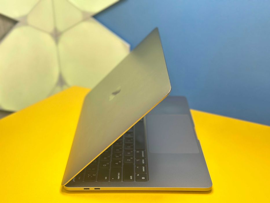 Ноутбук Apple MacBook Pro 13" Space Gray MYD92(143660) Б/У З ГАРАНТІЄЮ