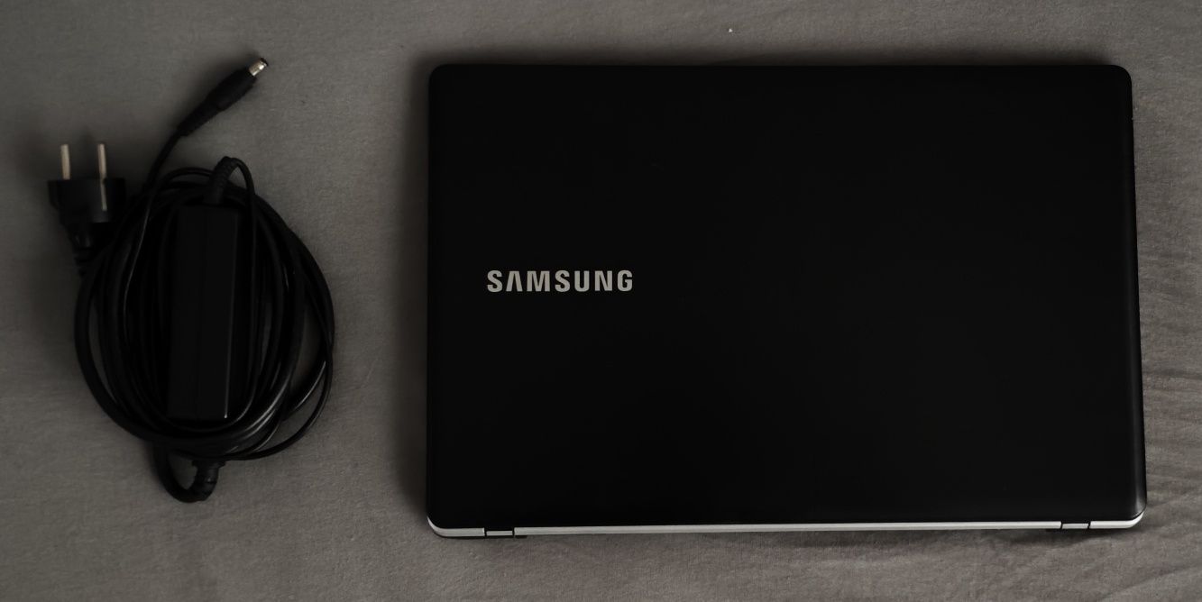 Samsung NP370E5J Nvidia GT 820M 2GB Intel i5 4300M 8GB DDR3 256Gb SSD