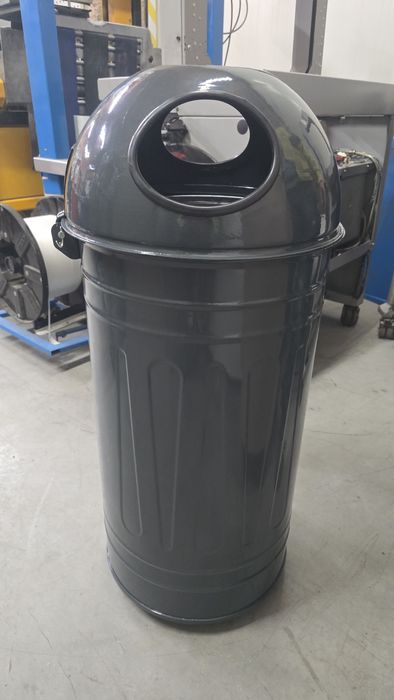 Pojemnik na śmieci, Kosz!