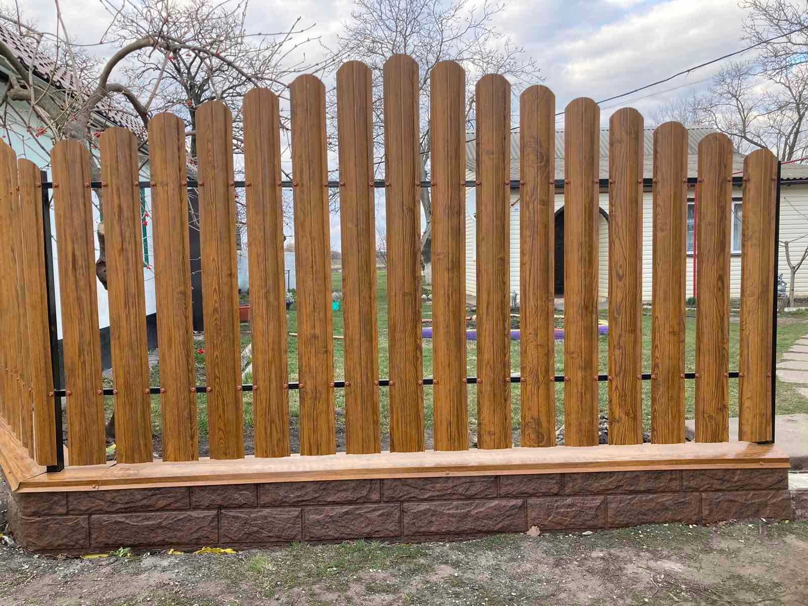 Евроштакетник металлический  от производителя. Штахет под заказ.