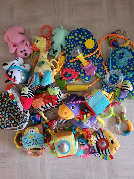 Zabawki niemowlak zestaw niemowlę