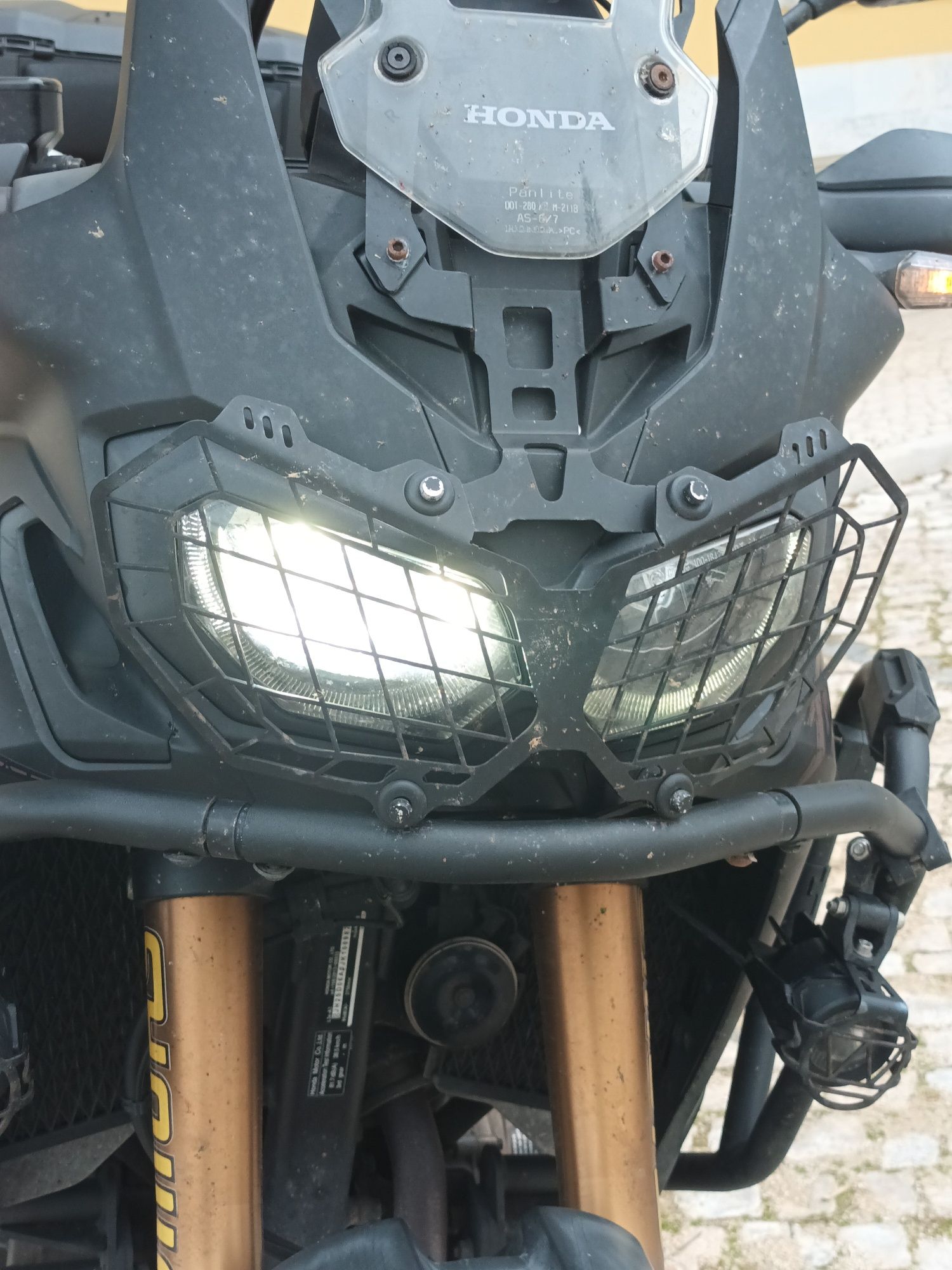 Africa twin crf1000l 2018 fullextras
