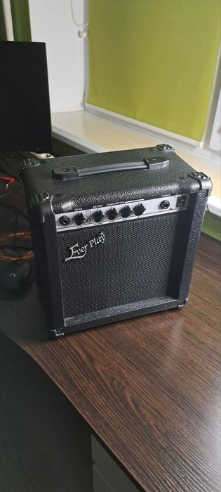 Комбопідсилювач для гітари