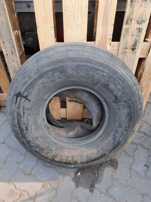 opona lotnicza wózka 900-300 dwukółki 900x300 samolotu