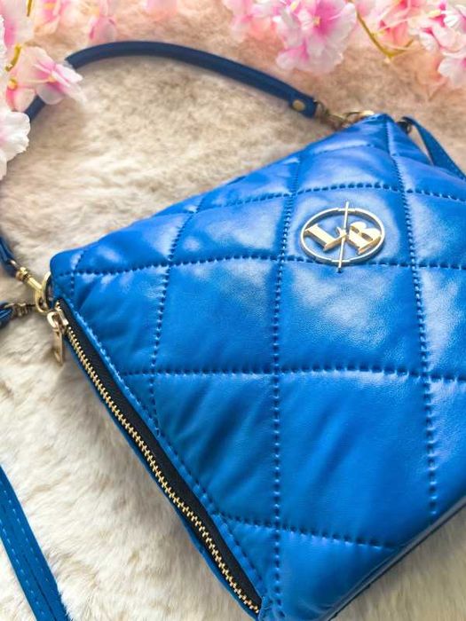 Chabrowa pikowana torebka, worek, Laura Biaggi, 2 paski