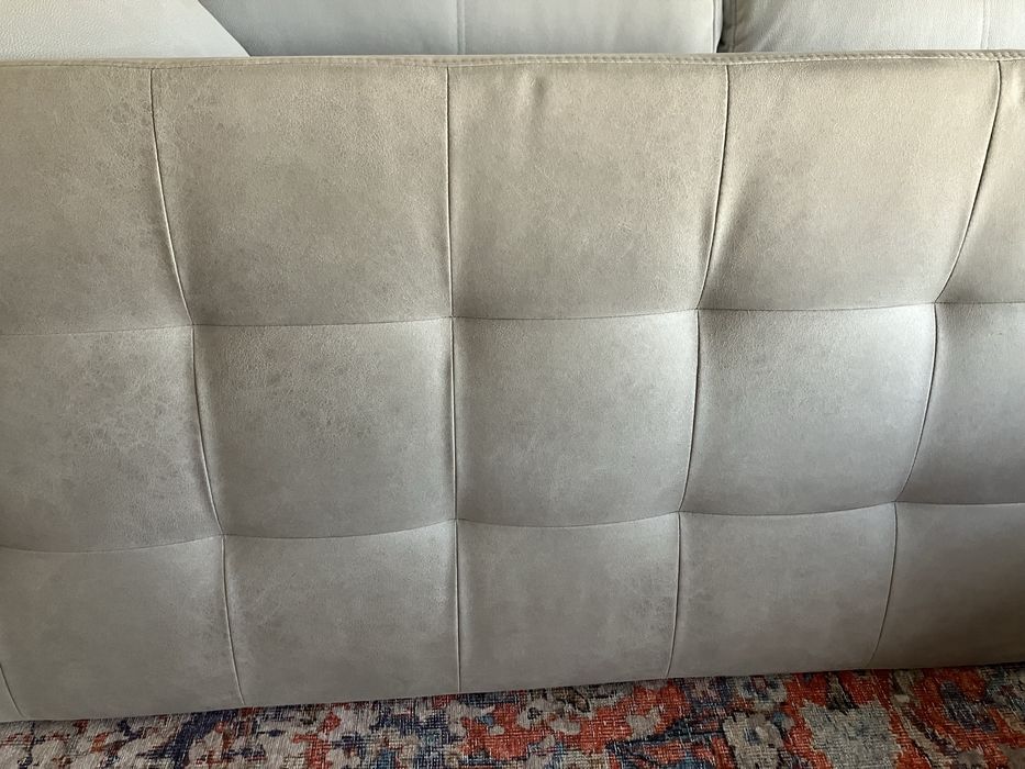 Cabeceira de cama (nova)cor cinza/beje clarinho